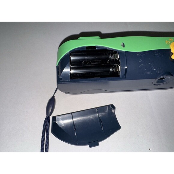 Polaroid i-Zone Green Instant Film Pocket Camera & Wrist Strap Vintage 2000 - Picture 8 of 10